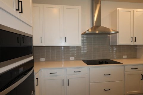 House in Riverview, Florida 4 bedrooms, 206.71 sq.m. № 1903621 - photo 5