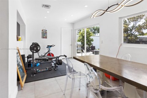 Casa en venta en Hollywood, Florida, 3 dormitorios, 168.62 m2 № 1599092 - foto 15