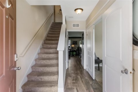 House in Davenport, Florida 5 bedrooms, 273.6 sq.m. № 1865927 - photo 3