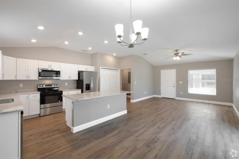 Commercial property in Lakeland, Florida 12 bedrooms, 458.94 sq.m. № 1829442 - photo 16