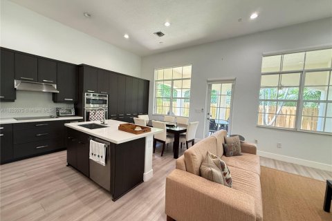 Casa en alquiler en Doral, Florida, 4 dormitorios, 220.74 m2 № 1936414 - foto 7