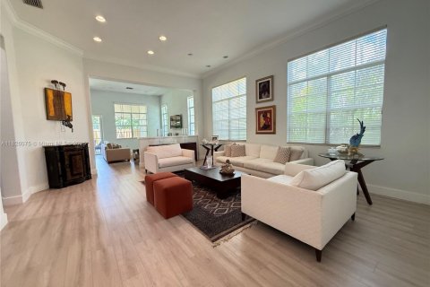 Casa en alquiler en Doral, Florida, 4 dormitorios, 220.74 m2 № 1936414 - foto 5