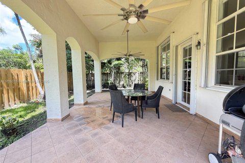 Casa en alquiler en Doral, Florida, 4 dormitorios, 220.74 m2 № 1936414 - foto 25