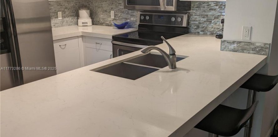 Condo à Aventura, Floride, 2 chambres № 1958762
