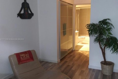 Copropriété à vendre à Aventura, Floride: 2 chambres, 109.62 m2 № 1958762 - photo 8