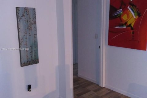 Copropriété à vendre à Aventura, Floride: 2 chambres, 109.62 m2 № 1958762 - photo 3