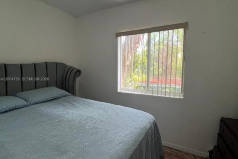 Condo in Miami, Florida, 2 bedrooms  № 2186771 - photo 30