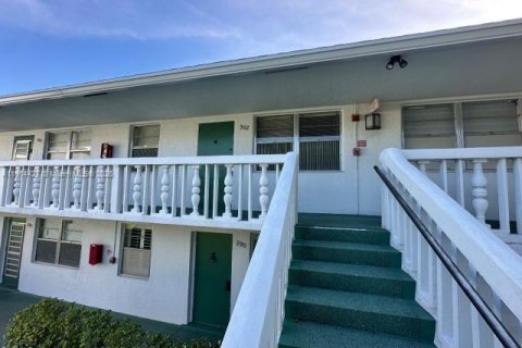 Copropriété à vendre à Deerfield Beach, Floride: 2 chambres, 76.92 m2 № 1969990 - photo 2