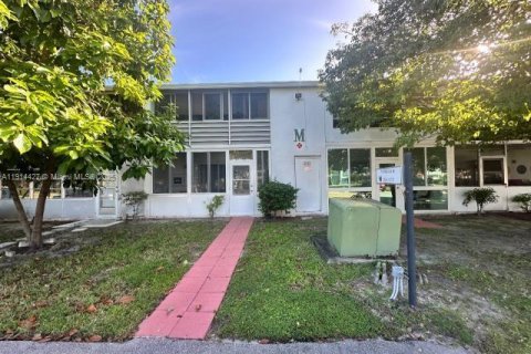 Copropriété à vendre à Deerfield Beach, Floride: 2 chambres, 76.92 m2 № 1969990 - photo 1