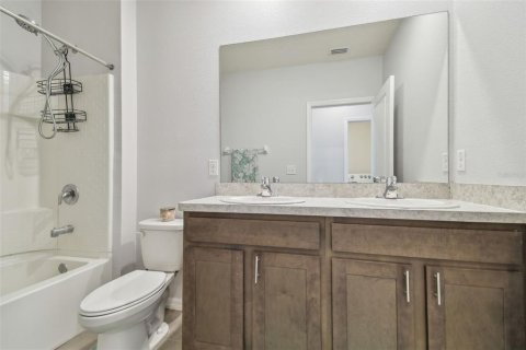 House in Wesley Chapel, Florida 4 bedrooms, 186.45 sq.m. № 1623040 - photo 27