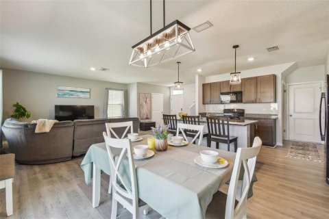 House in Wesley Chapel, Florida 4 bedrooms, 186.45 sq.m. № 1623040 - photo 3