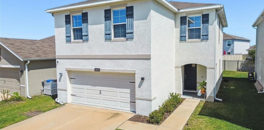 House in Wesley Chapel, Florida 4 bedrooms, 186.45 sq.m. № 1623040