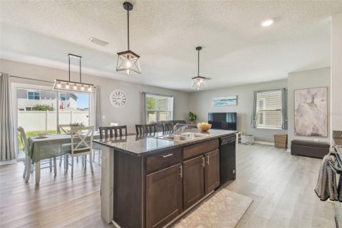 House in Wesley Chapel, Florida 4 bedrooms, 186.45 sq.m. № 1623040 - photo 6