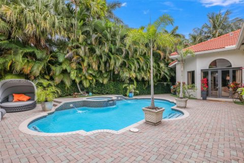 Купить виллу или дом в Плантация, Флорида 9 комнат, 357.67м2, № 2007584 - фото 2