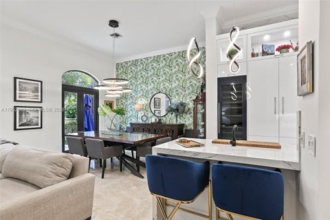 Купить виллу или дом в Плантация, Флорида 9 комнат, 357.67м2, № 2007584 - фото 24