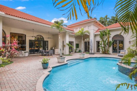 Купить виллу или дом в Плантация, Флорида 9 комнат, 357.67м2, № 2007584 - фото 5