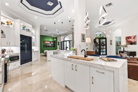 Купить виллу или дом в Плантация, Флорида 9 комнат, 357.67м2, № 2007584 - фото 14