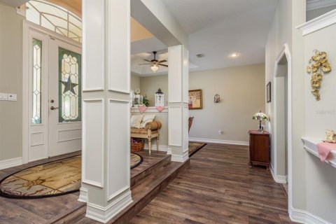 House in New Port Richey, Florida 5 bedrooms, 322.09 sq.m. № 2136641 - photo 11