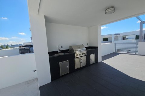 Adosado en alquiler en Doral, Florida, 4 dormitorios, 223.71 m2 № 1933741 - foto 19