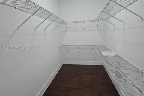 Adosado en alquiler en Doral, Florida, 4 dormitorios, 223.71 m2 № 1933741 - foto 12