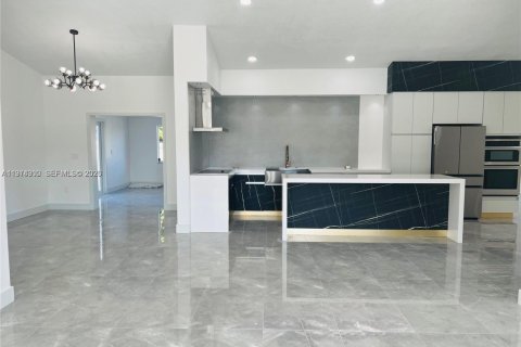 Villa ou maison à vendre à Miami, Floride: 4 chambres, 252.6 m2 № 2042966 - photo 5