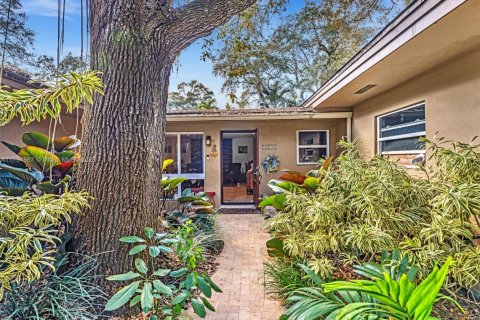 House in Dania Beach, Florida 4 bedrooms, 234.11 sq.m. № 1871368 - photo 7
