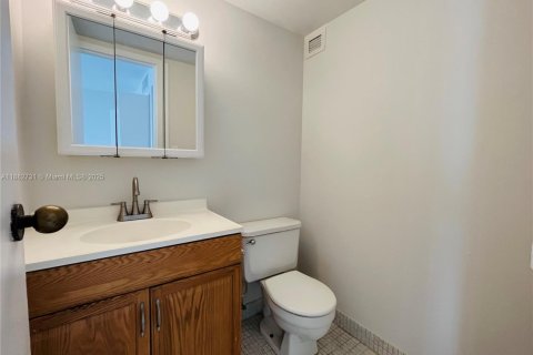 Condominio en alquiler en Sunny Isles Beach, Florida, 1 dormitorio, 71.26 m2 № 1929610 - foto 19