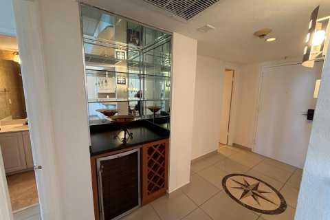Condo in Sunny Isles Beach, Florida, 1 bedroom  № 2262012 - photo 8