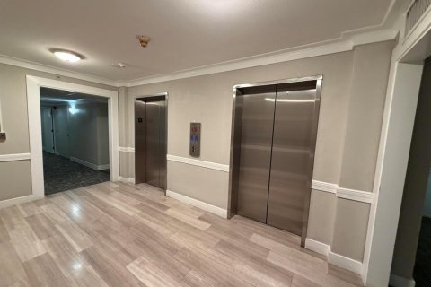 Condo in Sunny Isles Beach, Florida, 1 bedroom  № 2262012 - photo 16