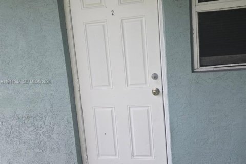 Appartement à louer à Hollywood, Floride: 1 chambre № 1998097 - photo 3