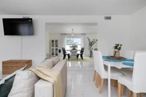 Casa en alquiler en Sarasota, Florida, 4 dormitorios, 157.38 m2 № 2165913 - foto 23
