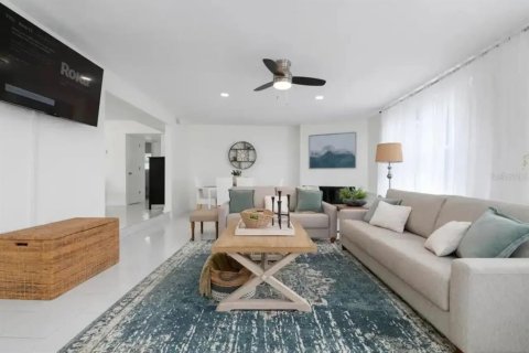 Casa en alquiler en Sarasota, Florida, 4 dormitorios, 157.38 m2 № 2165913 - foto 5