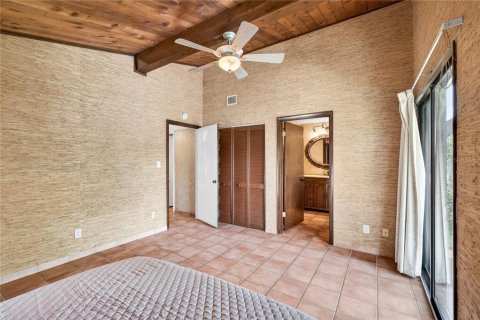 Condo in Altamonte Springs, Florida, 2 bedrooms № 2198782 - photo 16