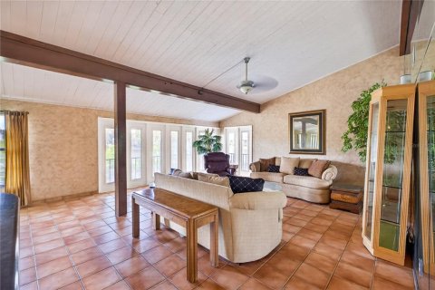 Condo in Altamonte Springs, Florida, 2 bedrooms № 2198782 - photo 3