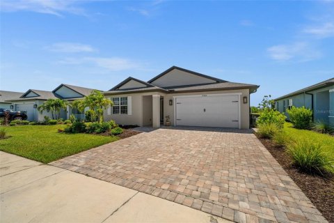 House in Punta Gorda, Florida 3 bedrooms, 178.47 sq.m. № 2259484 - photo 2