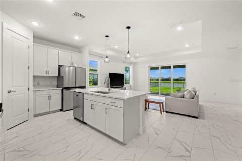 House in Punta Gorda, Florida 3 bedrooms, 178.47 sq.m. № 2259484 - photo 8