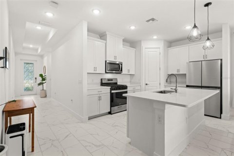 House in Punta Gorda, Florida 3 bedrooms, 178.47 sq.m. № 2259484 - photo 11