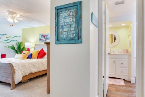 Купить кондоминиум в Клируотер, Флорида 6 комнат, 125.42м2, № 1907053 - фото 29