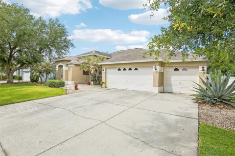 Villa ou maison à vendre à Riverview, Floride: 4 chambres, 208.75 m2 № 2142689 - photo 4