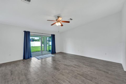 Casa en venta en Cape Coral, Florida, 4 dormitorios, 153.29 m2 № 1907830 - foto 7