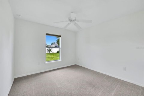 Casa en venta en Cape Coral, Florida, 4 dormitorios, 153.29 m2 № 1907830 - foto 21