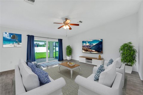 Casa en venta en Cape Coral, Florida, 4 dormitorios, 153.29 m2 № 1907830 - foto 6