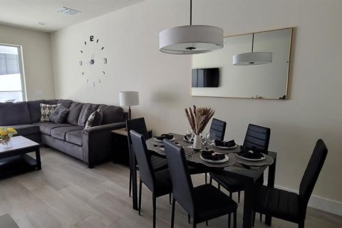 Adosado en alquiler en Clermont, Florida, 3 dormitorios, 172.05 m2 № 1825354 - foto 3