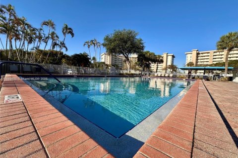 Condo in Pompano Beach, Florida, 1 bedroom  № 1953402 - photo 23