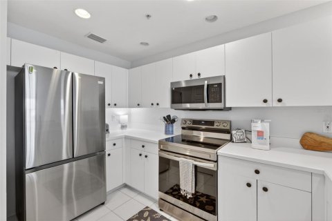 Condo in Punta Gorda, Florida, 2 bedrooms  № 2099436 - photo 12