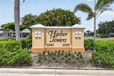 Condo in Punta Gorda, Florida, 2 bedrooms  № 2099436 - photo 6