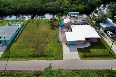 Villa ou maison à vendre à Punta Gorda, Floride: 3 chambres, 157.47 m2 № 2218436 - photo 13