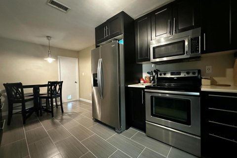 Casa en venta en Tamarac, Florida, 2 dormitorios, 151.34 m2 № 2176580 - foto 9