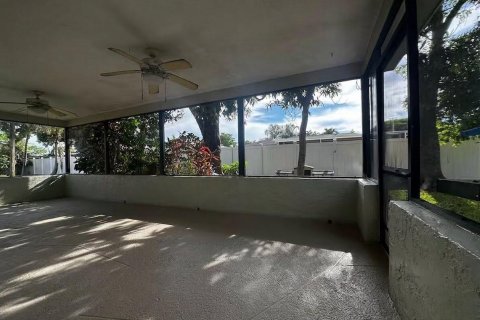 Casa en venta en Tamarac, Florida, 2 dormitorios, 151.34 m2 № 2176580 - foto 17