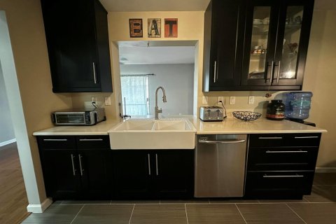 Casa en venta en Tamarac, Florida, 2 dormitorios, 151.34 m2 № 2176580 - foto 7